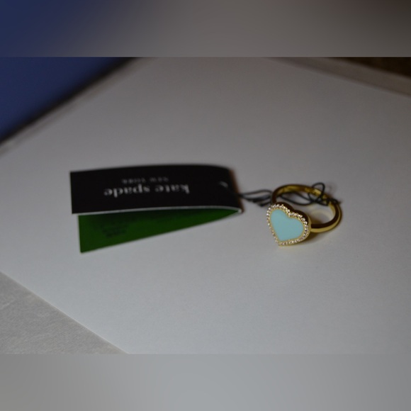 Kate Spade ‘Take Heart Ring’ gold tone, brand new, size US 7 ring - Picture 4 of 8